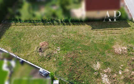 Na predaj tavebný pozemok 1005 m² – Diaková, okres Martin
