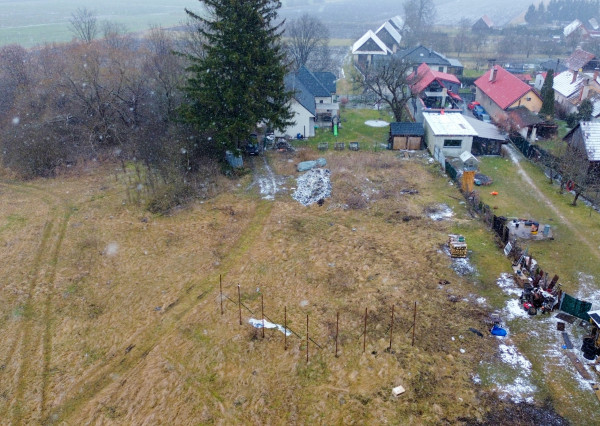 Predaj stavebného pozemku v obci Ležiachov, 1940m2